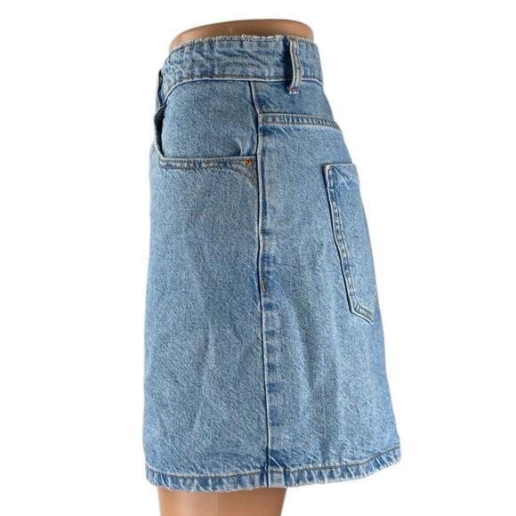 Zara Women's Blue High Waisted Bermuda Wide Leg Baggy Denim Jean Shorts Size 14 - Picture 2 of 5